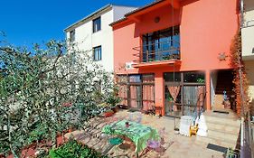 Apartments Kada 1571